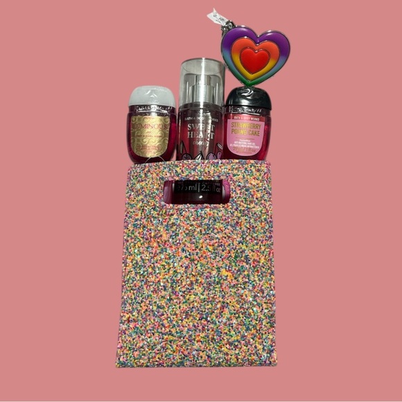 Bath and Body Works Rainbow Glitter Gift Bag Bundle - Picture 1 of 5
